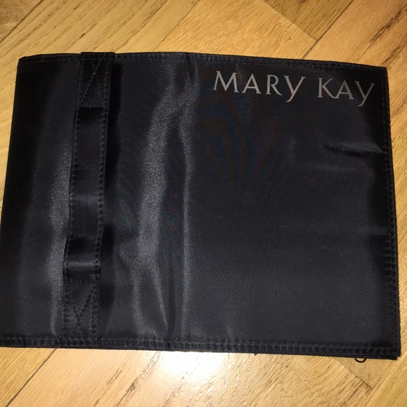 Mary Kay Travel Roll Up Bag - Picture 2 of 10